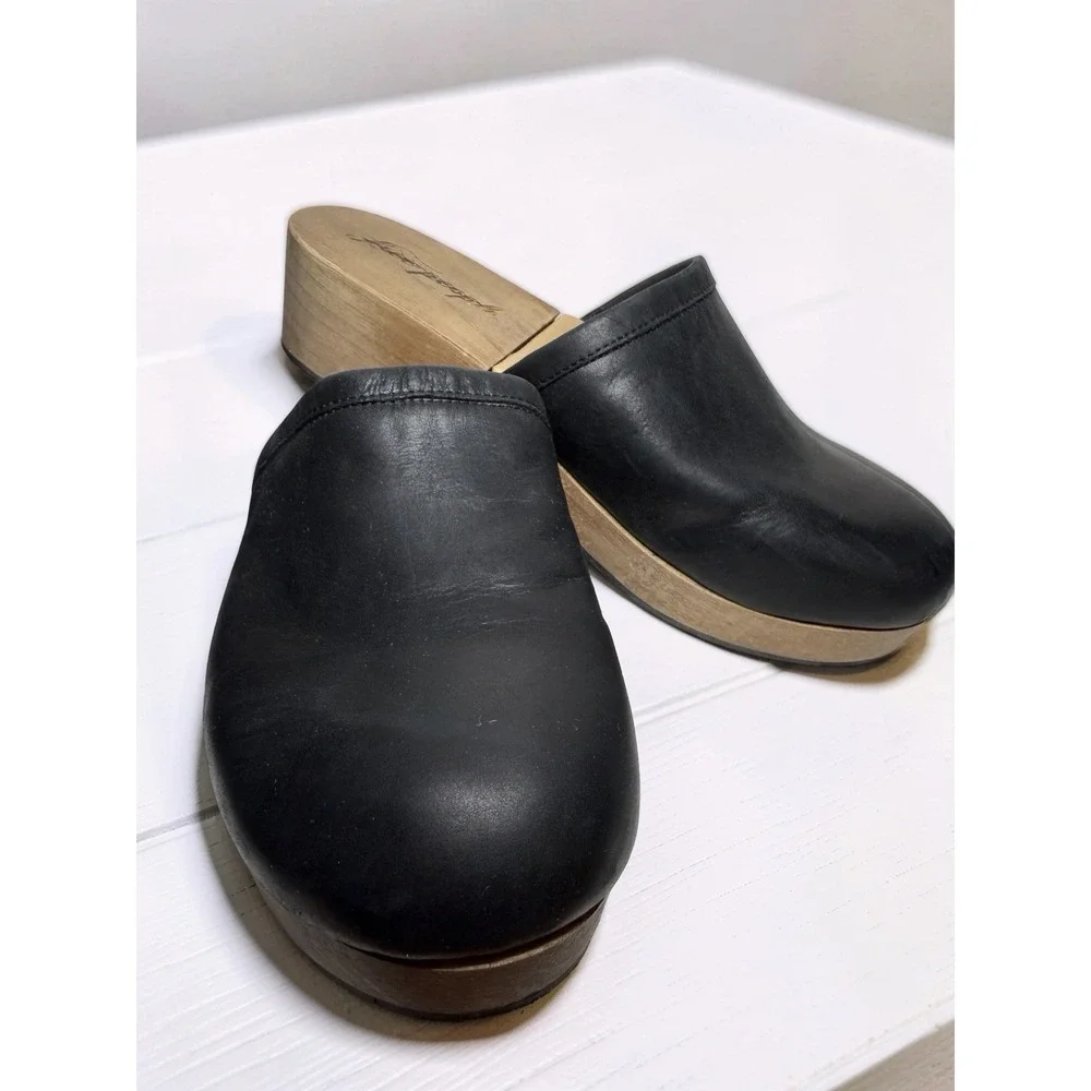 Free People Carver Black Leather & Wooden Clogs Womens Size 37 Made In Spain EUC